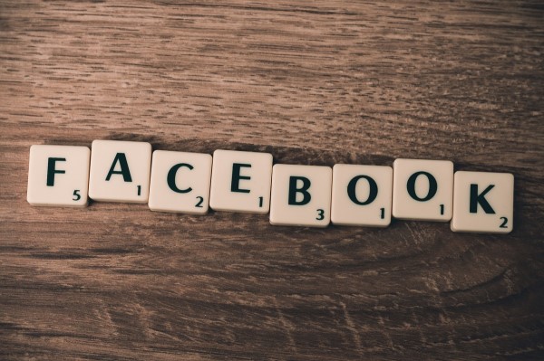 Facebook: Γιατί έπεσε – Τι συμβαίνει με τα προσωπικά μας δεδομένα