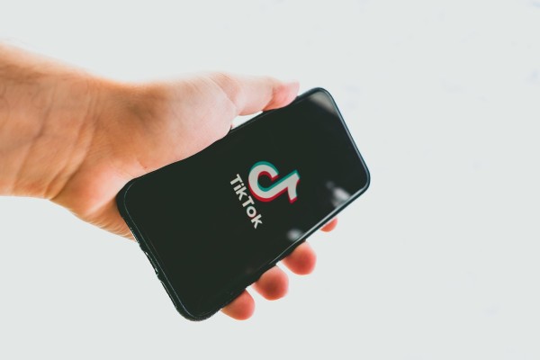 TikTok: Το κοινωνικό δίκτυο που κλέβει τα περισσότερα προσωπικά δεδομένα