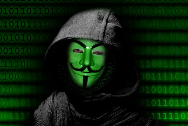 Ουκρανία: Οι Anonymous διέρρευσαν αρχεία του ρωσικού υπουργείου Άμυνας