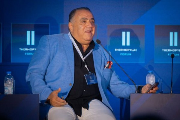 Μ. Σφακιανάκης: «δεν έχουμε πρόβλημα ανηλίκων αλλά ενηλίκων που παρατάνε τα παιδιά στο TikTok»